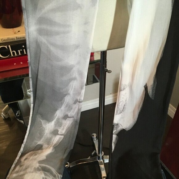 The People of the Labyrinths Bone Leggings Pants - Picture 4 of 12